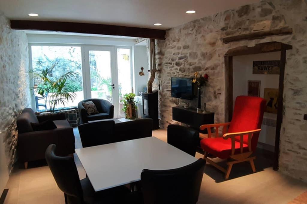 Vila Havre De Paix Au Pied De La Montagne Les Ilhes Exteriér fotografie